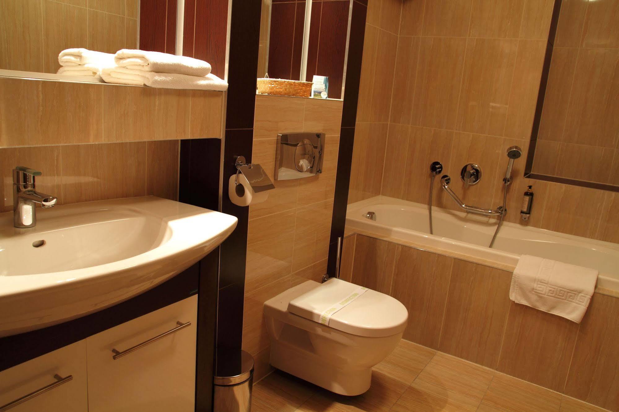רייקה טפליצה Wellness Hotel Diplomat מראה חיצוני תמונה